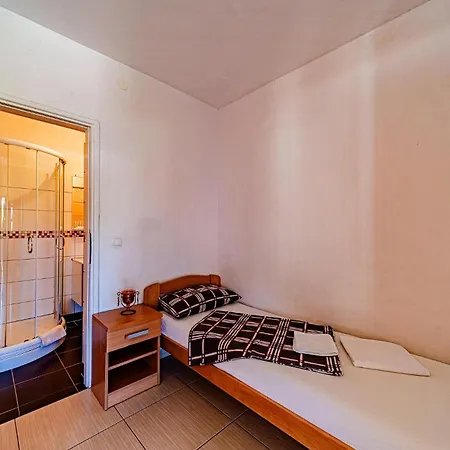 Pet Friendly In With View Apartmán Viganj