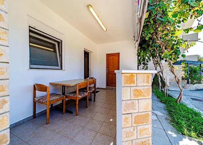 Pet Friendly In With View * Viganj