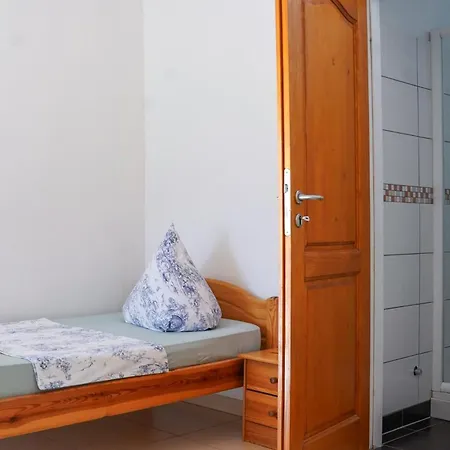 Pet Friendly In With View *