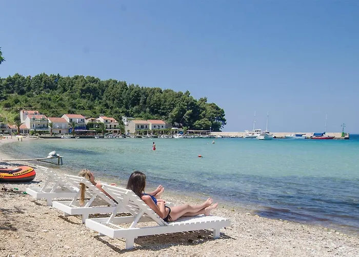 Pet Friendly In With View ויגאני